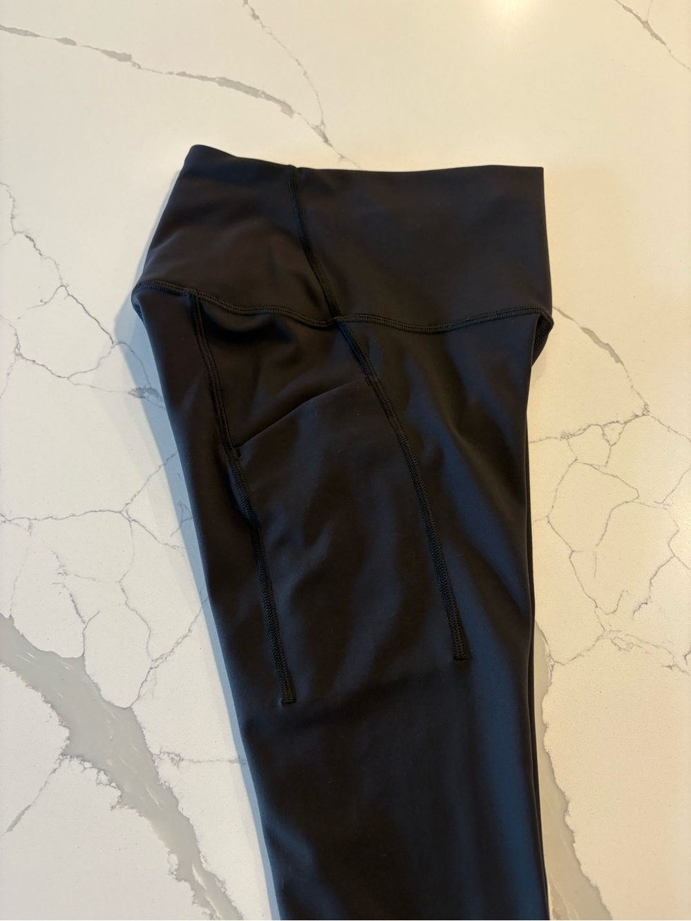Lululemon Wunder Train High Rise Leggings 25” with Pockets ~ 2 ~ Black - Picture 4 of 15